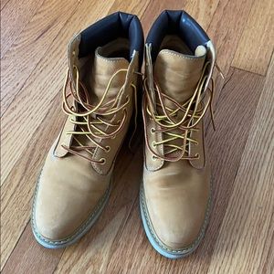 Timberland womens boots sz 8